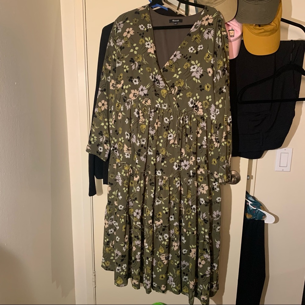MADEWELL Green Floral Cinch-waist Tiered Midi Dress